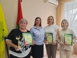 Поздравляем с победой в областном конкурсе "Уроки безопаснеости" Поздравляем с победой в областном конкурсе "Уроки безопаснеости".